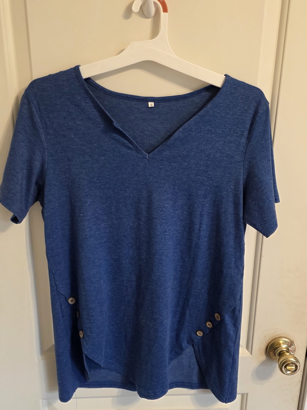 Women's Short Sleeve V-Neck Blue Button Accent Top